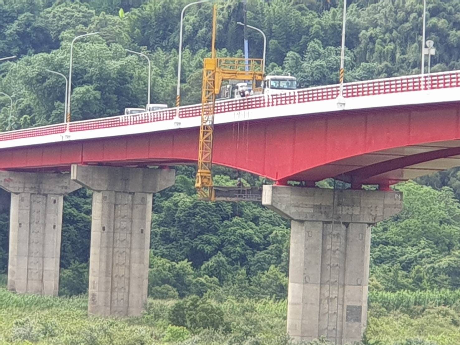 大型橋檢車 ABC170L 橋梁檢修遠景